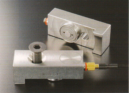 應(yīng)變力傳感器